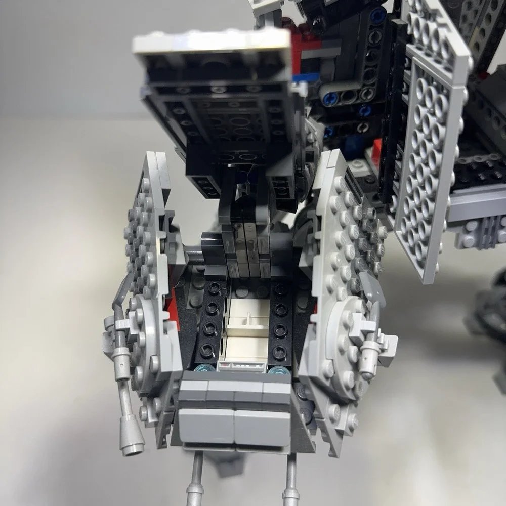 LEGO 75054 Star Wars AT-AT Walker w/ 1 Minifig Complete w/ 2 Subs* NO BOX/Manual